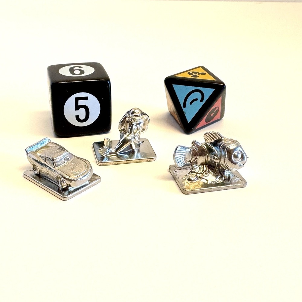 Disney Scene It 2nd Edition Game 2004 Metal Movers Replacement Parts Pieces Dice